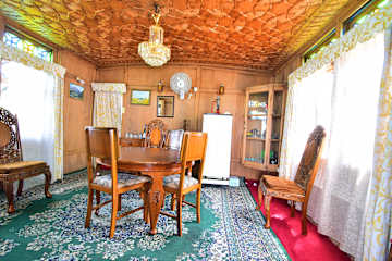 Photos of Houseboat Zaindari Palace