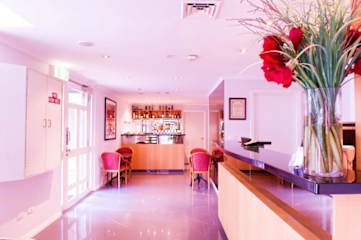 Photos of Waverley International Hotel