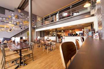 Photos of YHA Bristol