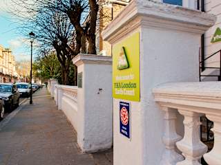 Photos of YHA London Earls Court