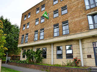 Photos of YHA London Thameside