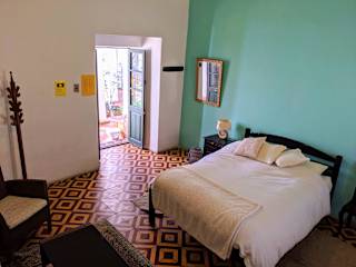 Fotos de The Beehive Sucre
