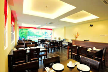 Photos of Hallmark Crown Hotel