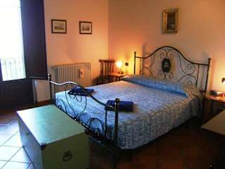 Photos of La Moresca