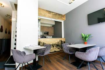Photos of Quentin Golden Bear Hotel