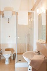 Kuvia paikasta: