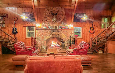 Photos of ITH Big Bear Lake Hostel & Lodge