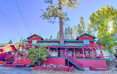 Photos of ITH Big Bear Lake Hostel & Lodge