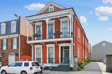 Photos of IHSP French Quarter House