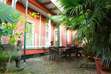 Photos of IHSP French Quarter House