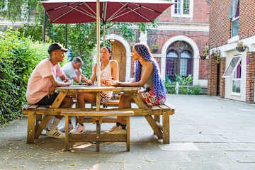 Photos of Safestay London Kensington Holland Park