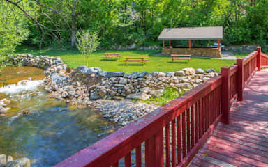 Photos of Boulder Adventure Lodge