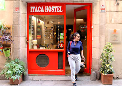 Hostelworld.com - 世界中のホステルをネット予約、評価とレビュー