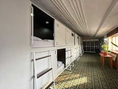 Capsule Hotel TechnoCave