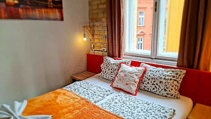 GoodMo Budapest Smart Rooms