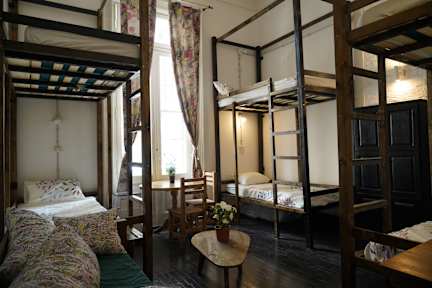 Primavera Hostel