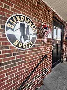 Backpackers Hostel & Pub