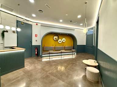 Hip Karma Hostel, Barcelona - 2026 Prices & Reviews