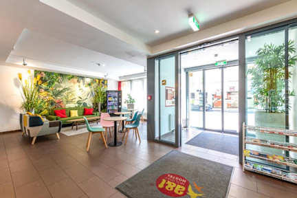 A&T Hotel and Hostel — photo 5