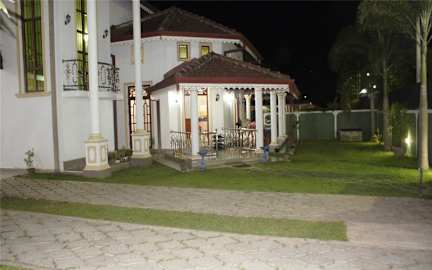 Photos of Shannon Rest