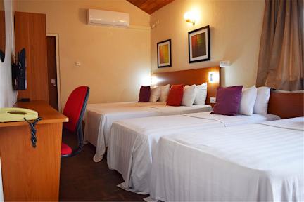 Tropic Inn tesisinden Fotoğraflar