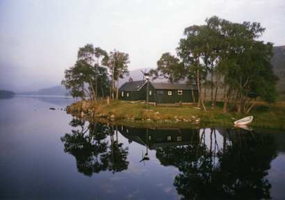Loch Ossian Youth Hostel照片