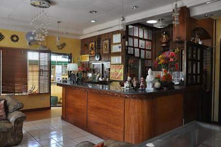 D'Lucky Garden Inn and Suites照片