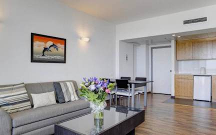Gorgeous TLV Suit with Ocean View tesisinden Fotoğraflar