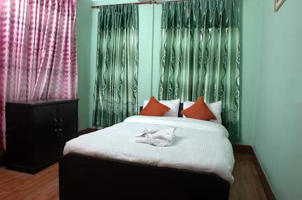 Foton av Travelers Dorm Bed & Breakfast