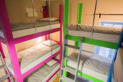 Billeder af SubWay Hostel