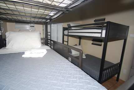 Фотографии Sheridan Hostel