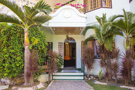 Фотографии Citadel Alona Inn