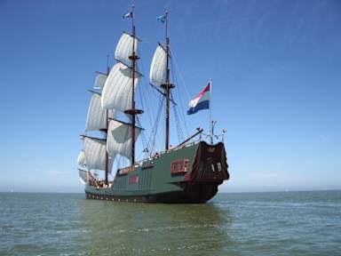 Photos of Sailship Soeverein