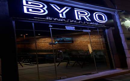 Fotky BYRO Snack Bar & Hostel
