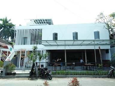 Kuvia paikasta: Selasar Hostel