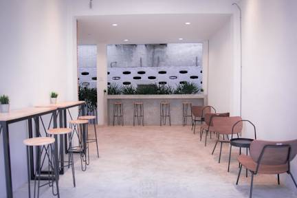 Foto's van Lost Inn BKK