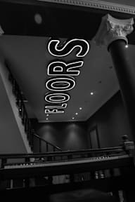 Fotky Floors Baku