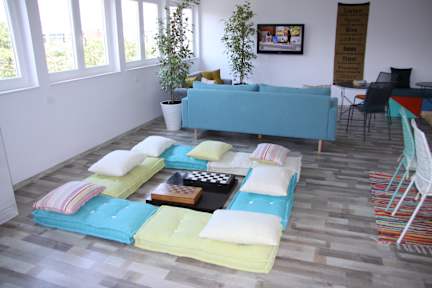 Zdjęcia nagrodzone Art Hostel Tirana