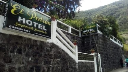 Photos of El Pedron Hotel