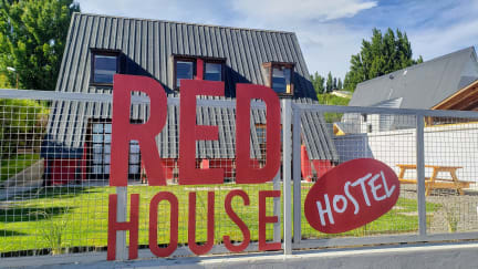 Zdjęcia nagrodzone Red House Hostel