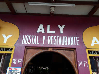 Hostal y Restaurante Aly照片