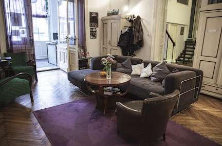 Fotky Baroque Hostel