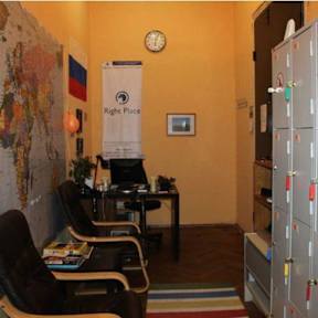 Foton av Right Place Hostel