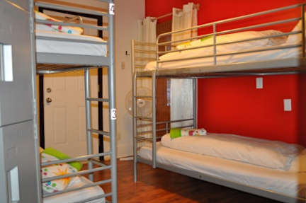 Fotky Barefoot Hostel - Female Only