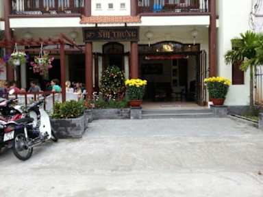 Fotografias de Nhi Trung Hotel