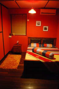 Fotky Threehouse Bed and Breakfast