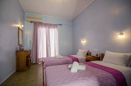 Fotos von George and Irene Hotel