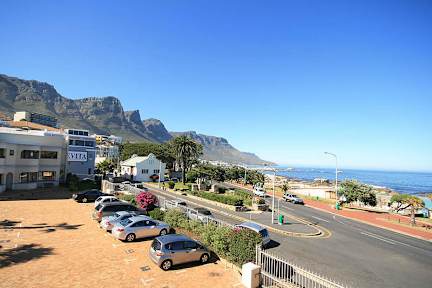 Foto's van Camps Bay Village