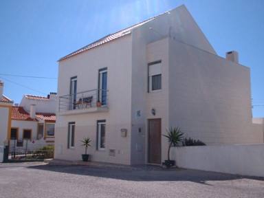Zdjęcia nagrodzone Peniche Surf Lodge 1
