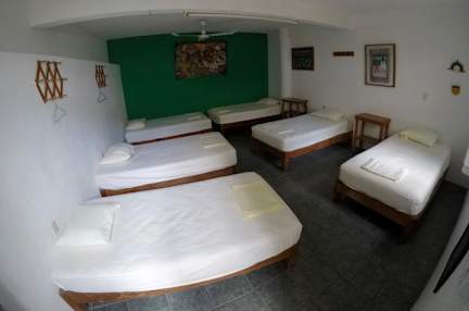 Photos of Hotel and Youth Hostal Mayflower